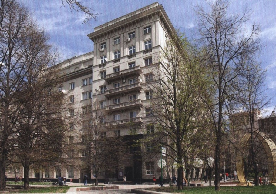 Дом писателей в Москве Лаврушинский переулок