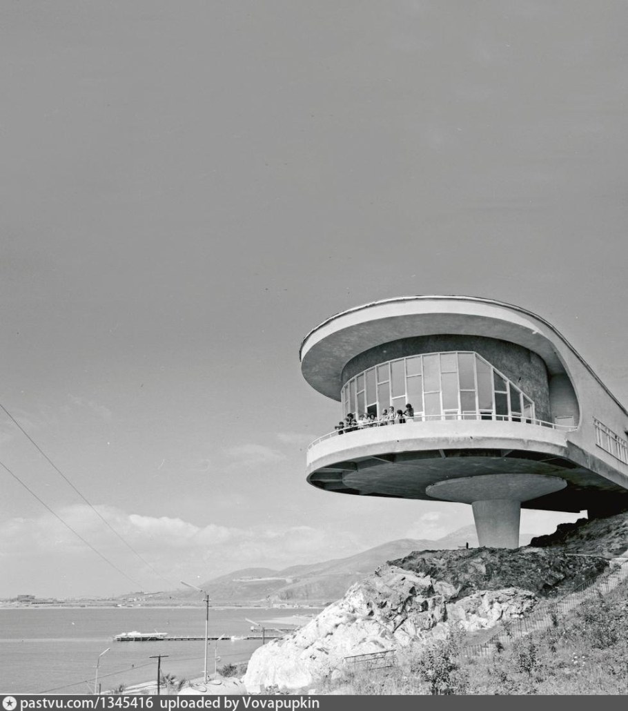 Дом советских писателей на озере Севан