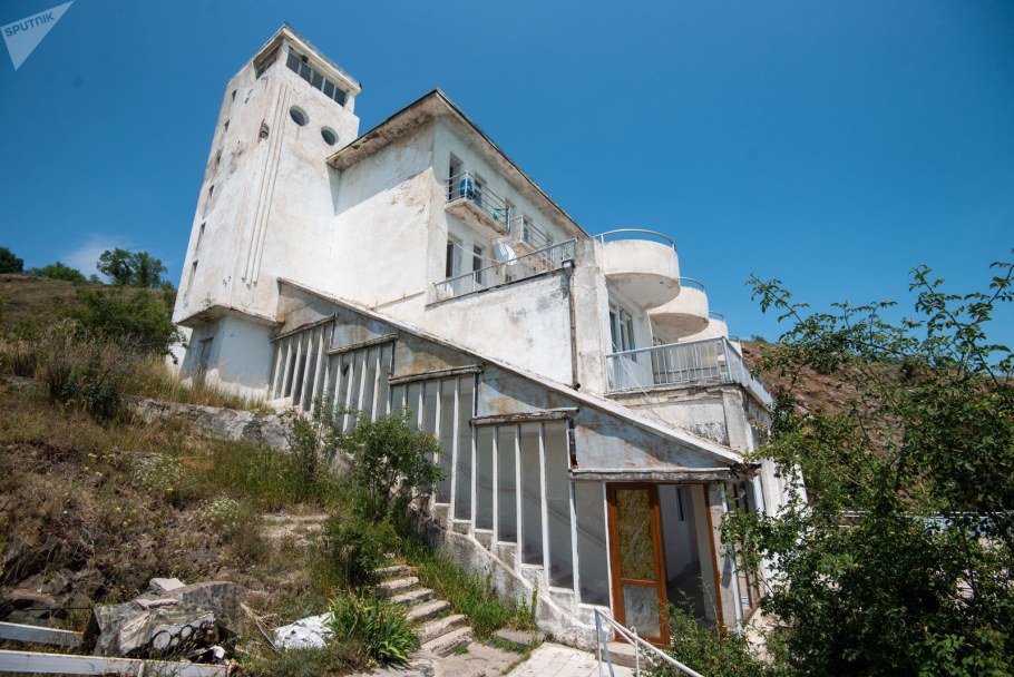 Дом отдыха писателей на озере Севан, Армения