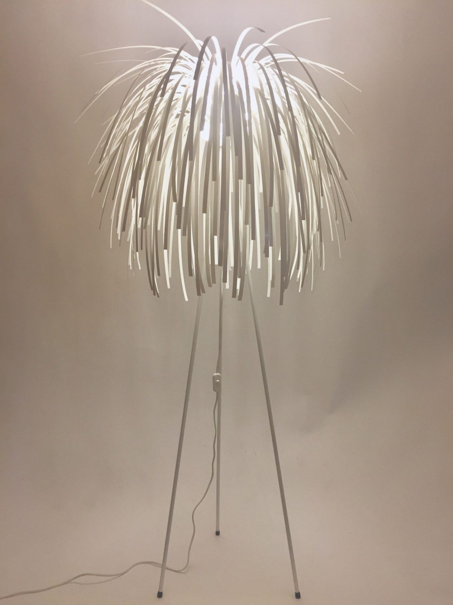 Необычные напольные светильники