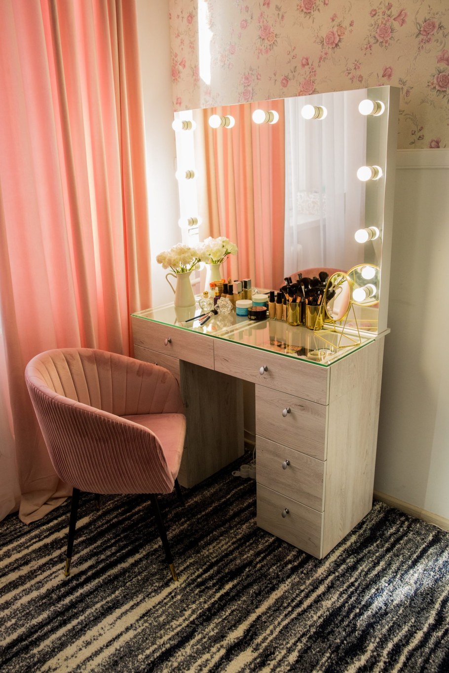 Гримерный столик 100см