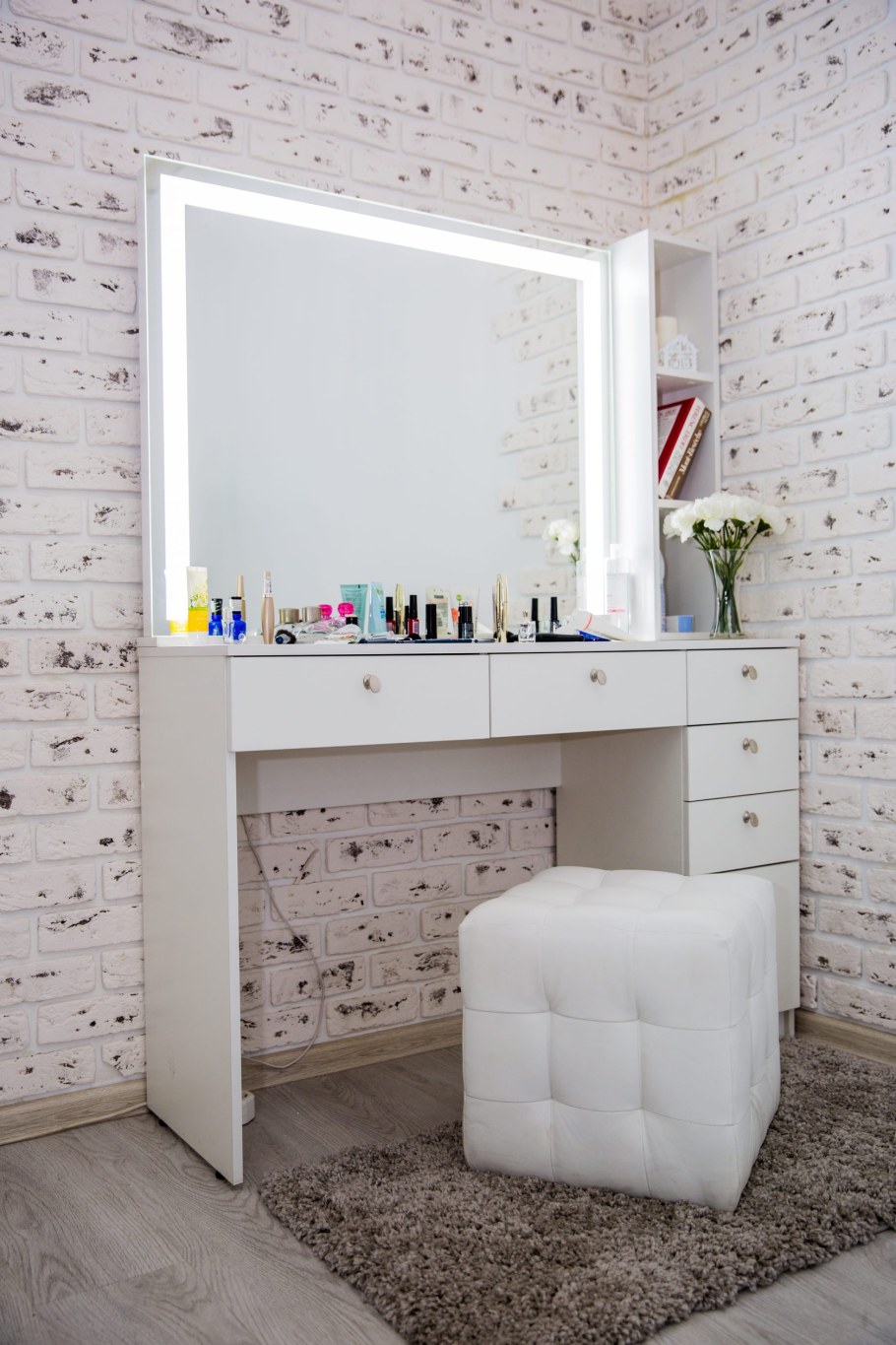 Столик гримерный "Софи"