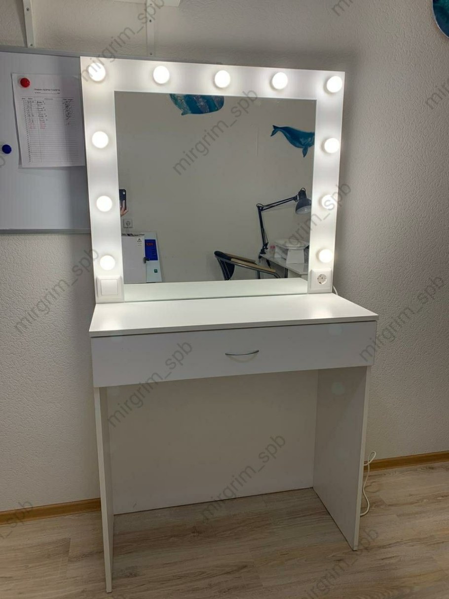 Гримерный стол Дон