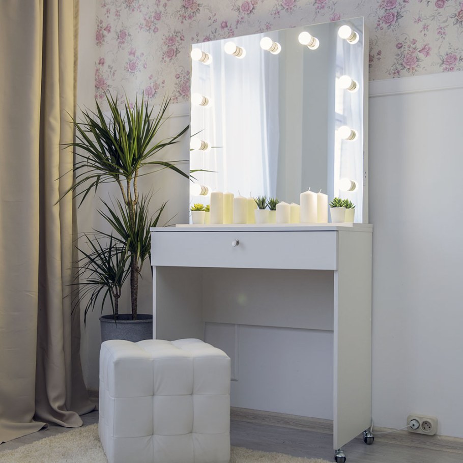 Гримерный стол Сиберия с зеркалом и ящиком