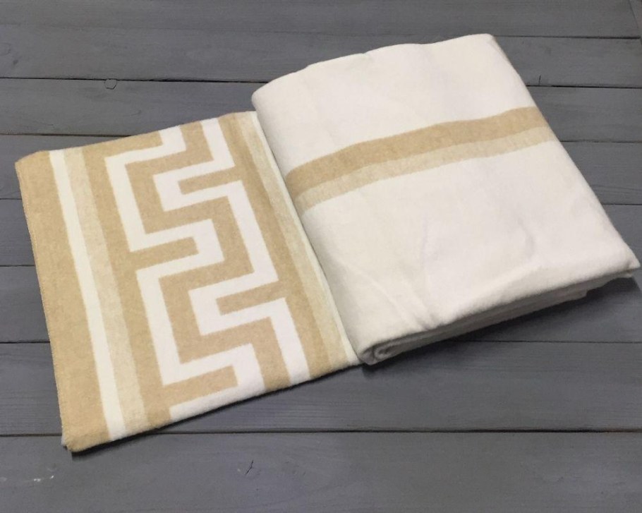 Vladi. Жаккардовое одеяло 140-205