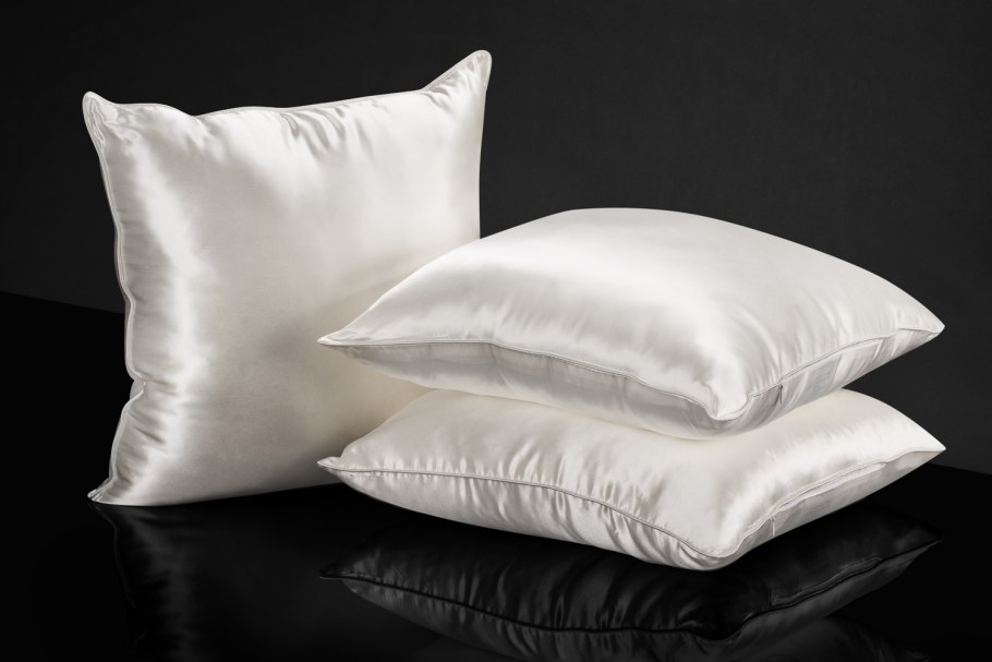 Шелковая подушка