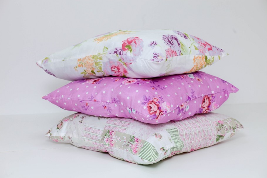 Подушка синтепоновая 60х60