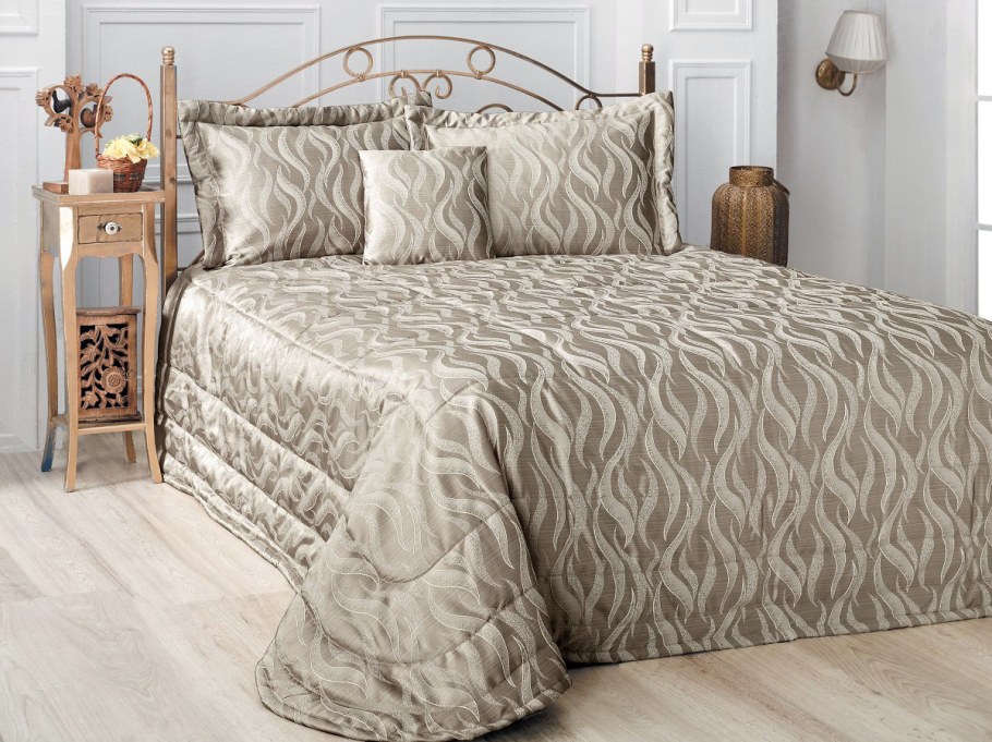 Комплект с покрывалом Karna Loretta 250x270 см