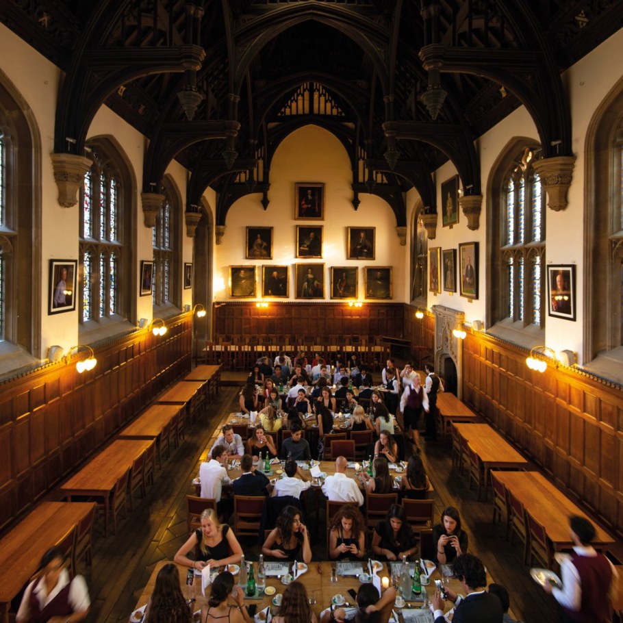 Оксфордский университет Холл афнвас