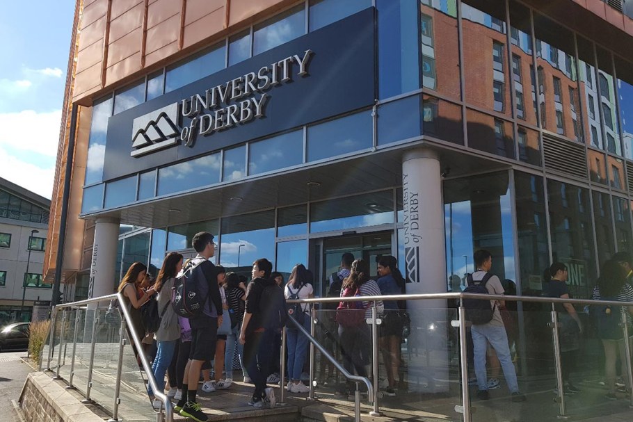 Университет дерби
