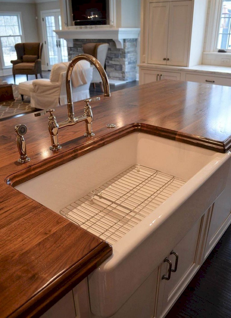 Столешница из искусственного камня под дерево