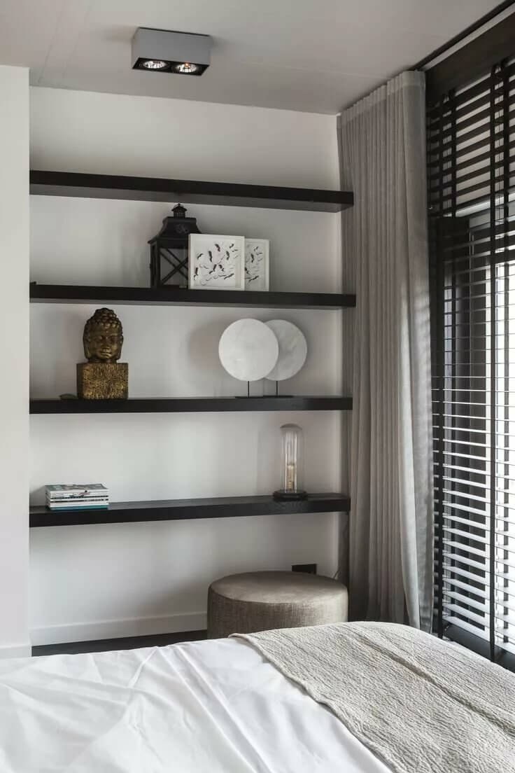 Подвесные полки в спальню
