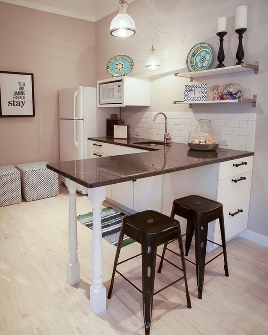 Барная стойка за кухней