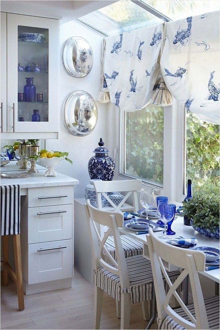 Гжель в интерьере кухни в стиле Прованс