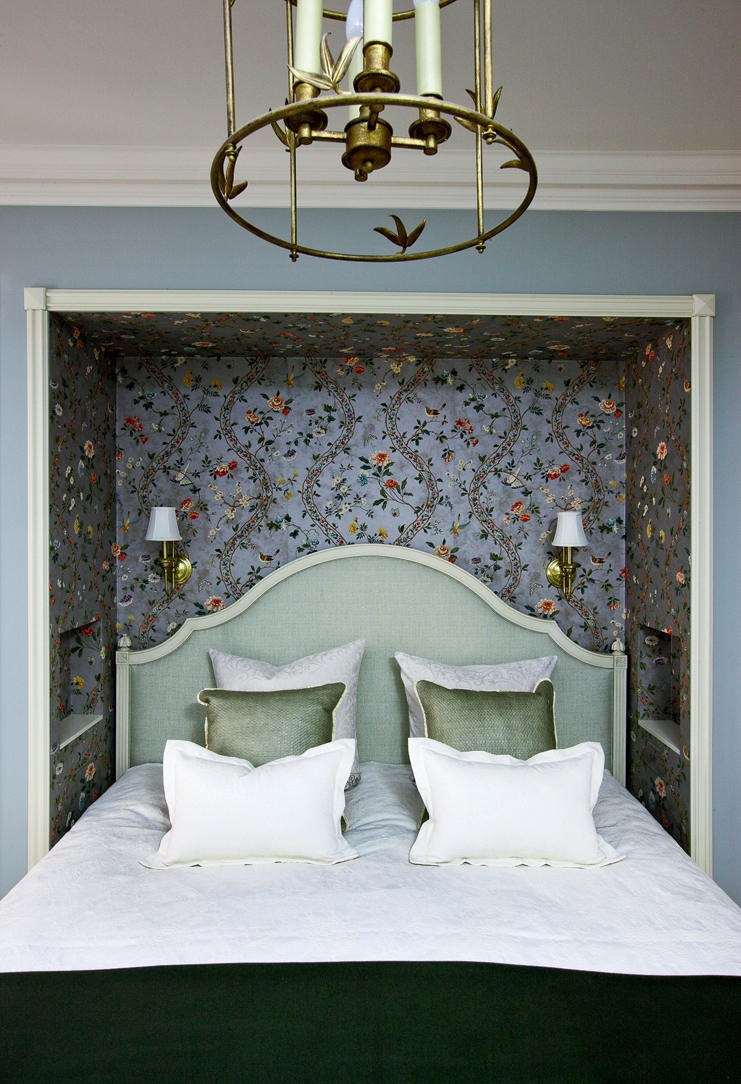 Спальня с нишей для кровати