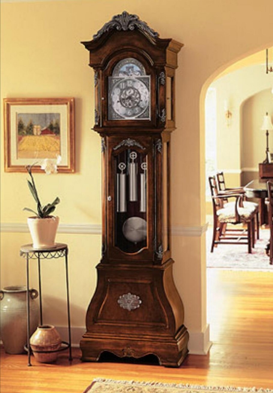 Антикварные напольные часы