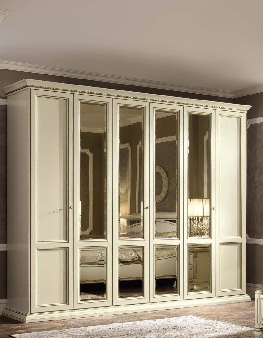 Шкаф 6ти дверный классика