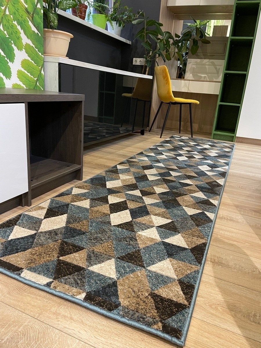 Современные ковровые дорожки в коридор