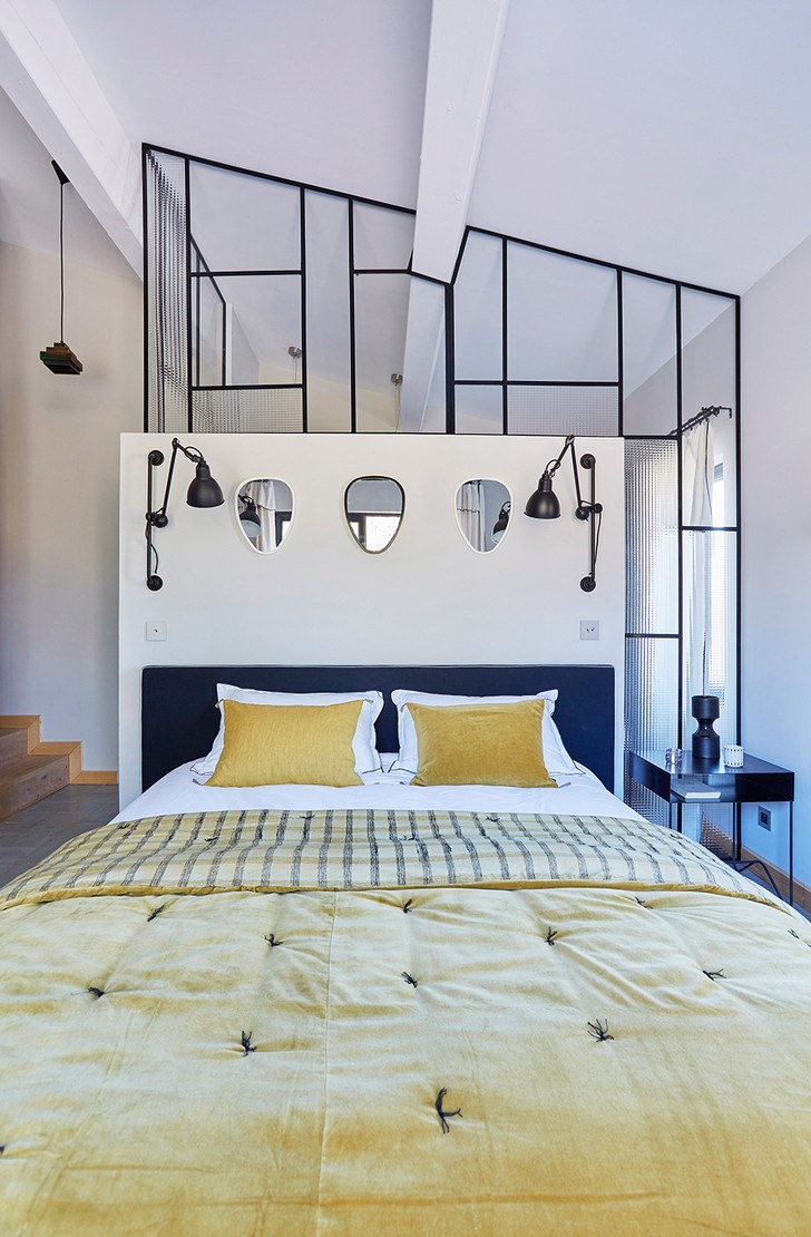 Перегородка в изножье кровати