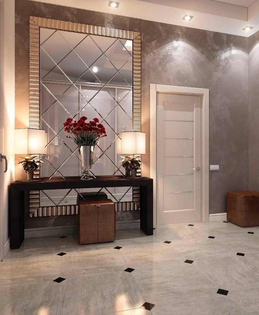 Плитка в прихожей