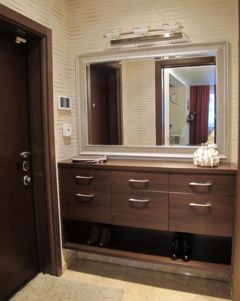 Зеркало в прихожую