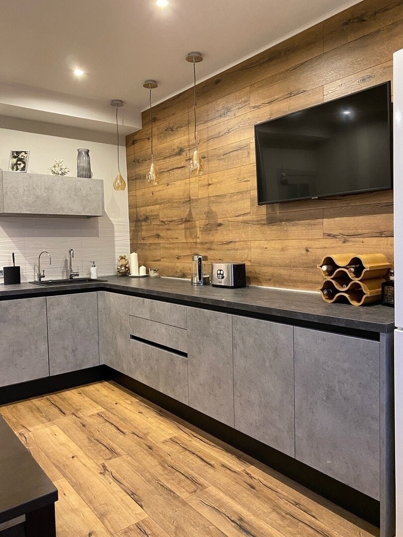 Кухня без верхн х шкафов