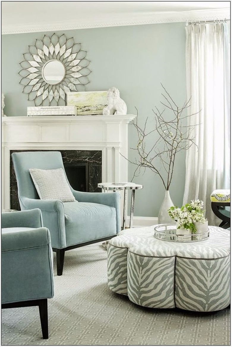 Гостиная в цвете селадон