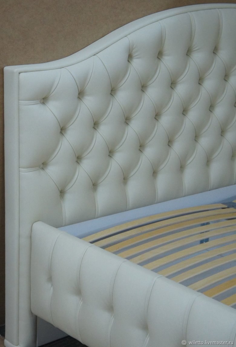 Кровати Палермо с каретной стяжкой 160