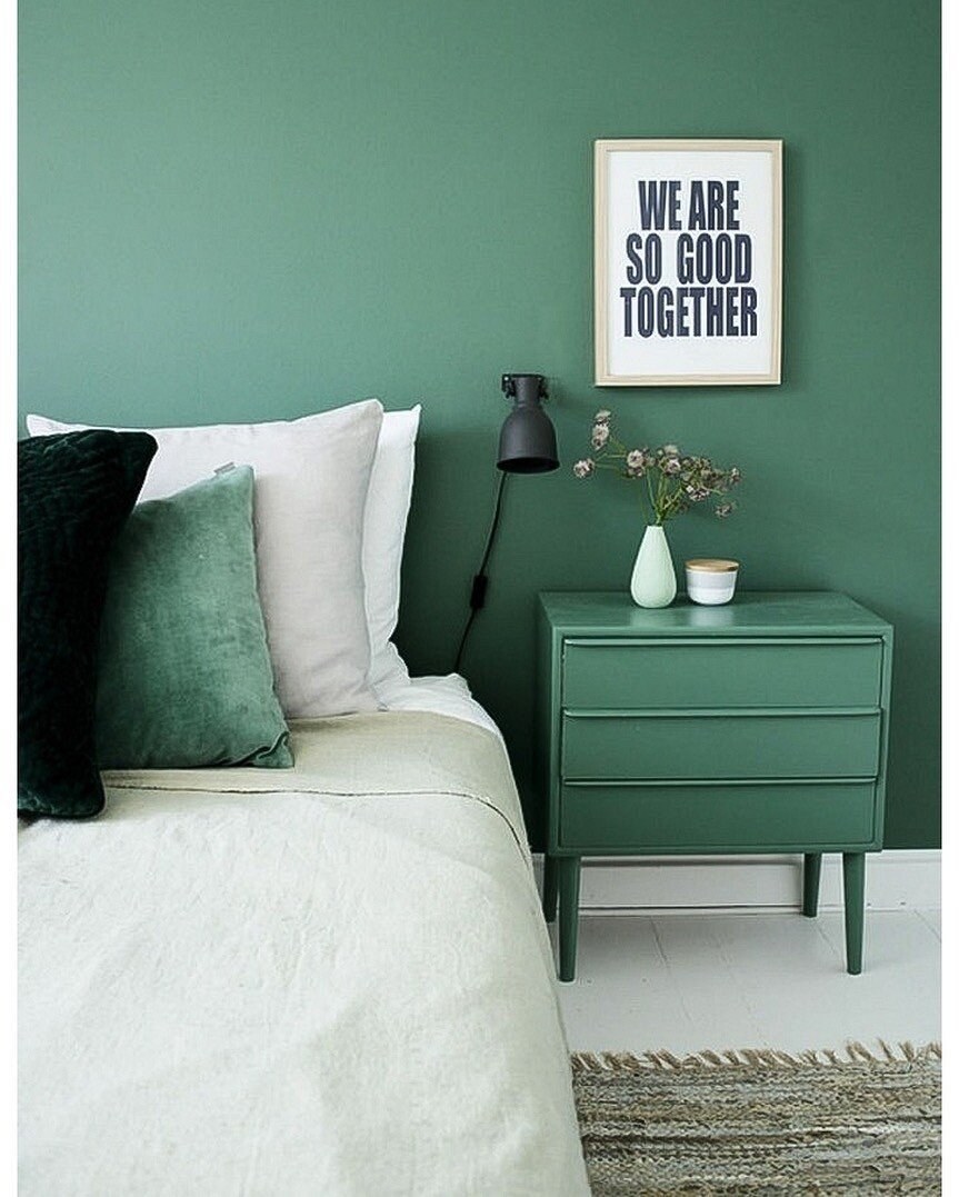 Зеленый цвет стен в интерьере