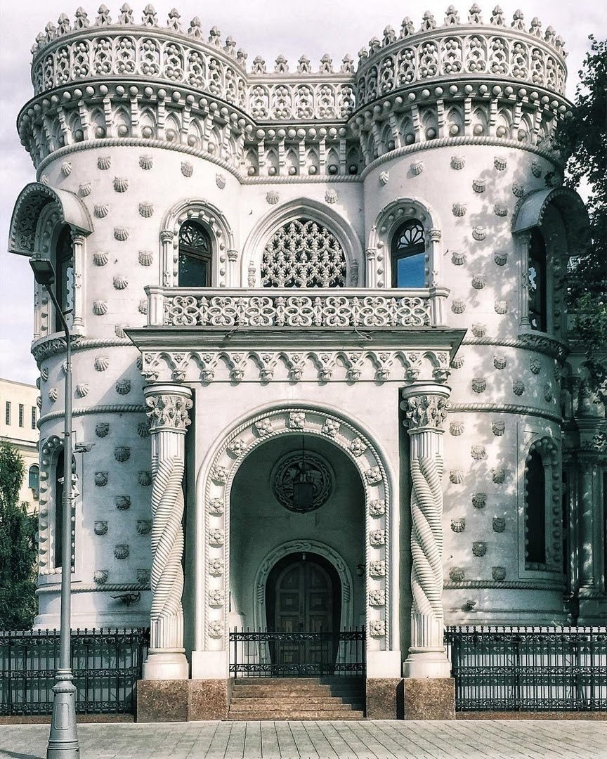 Воздвиженка 16 особняк Морозова