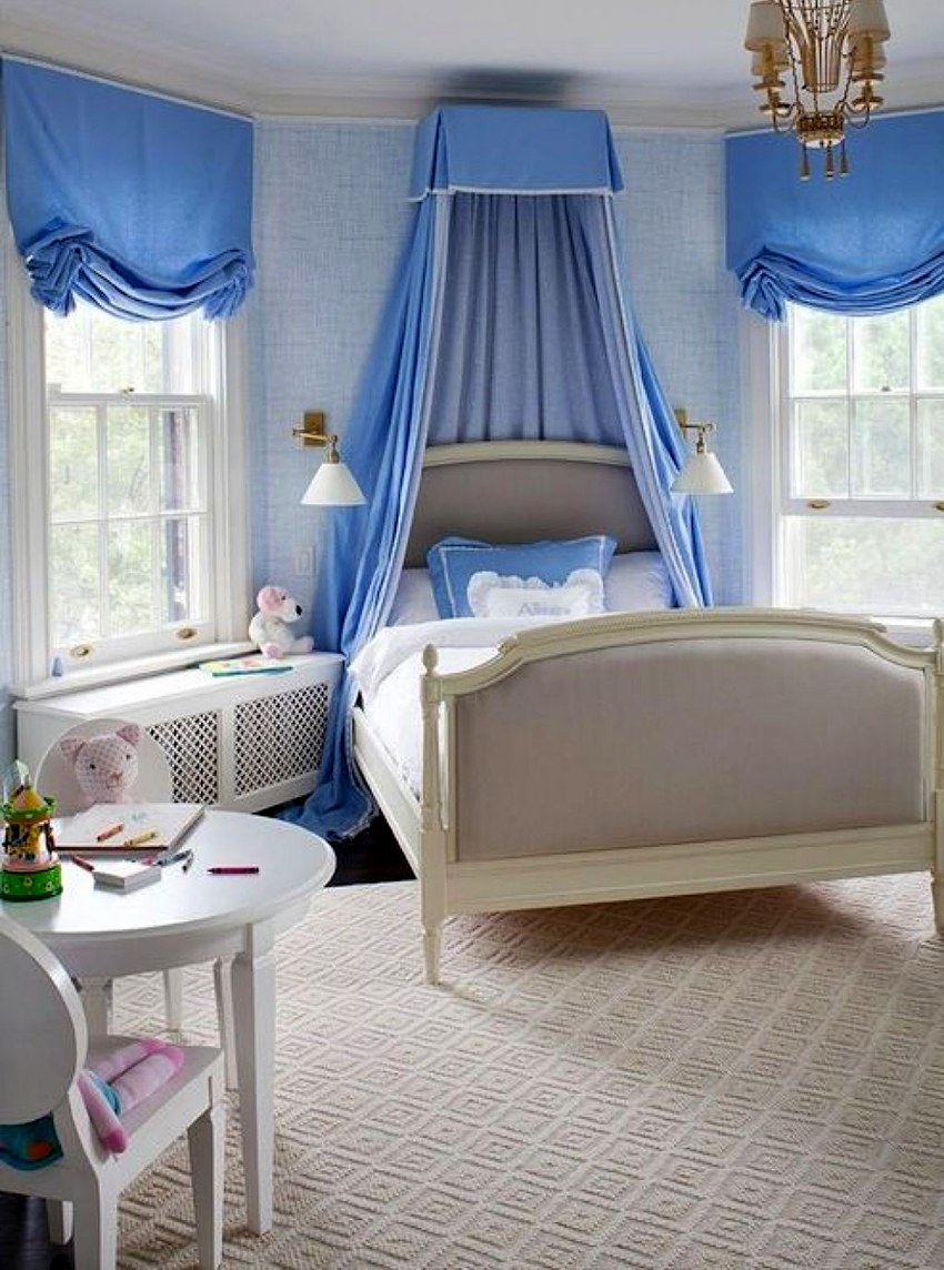 Голубые шторы