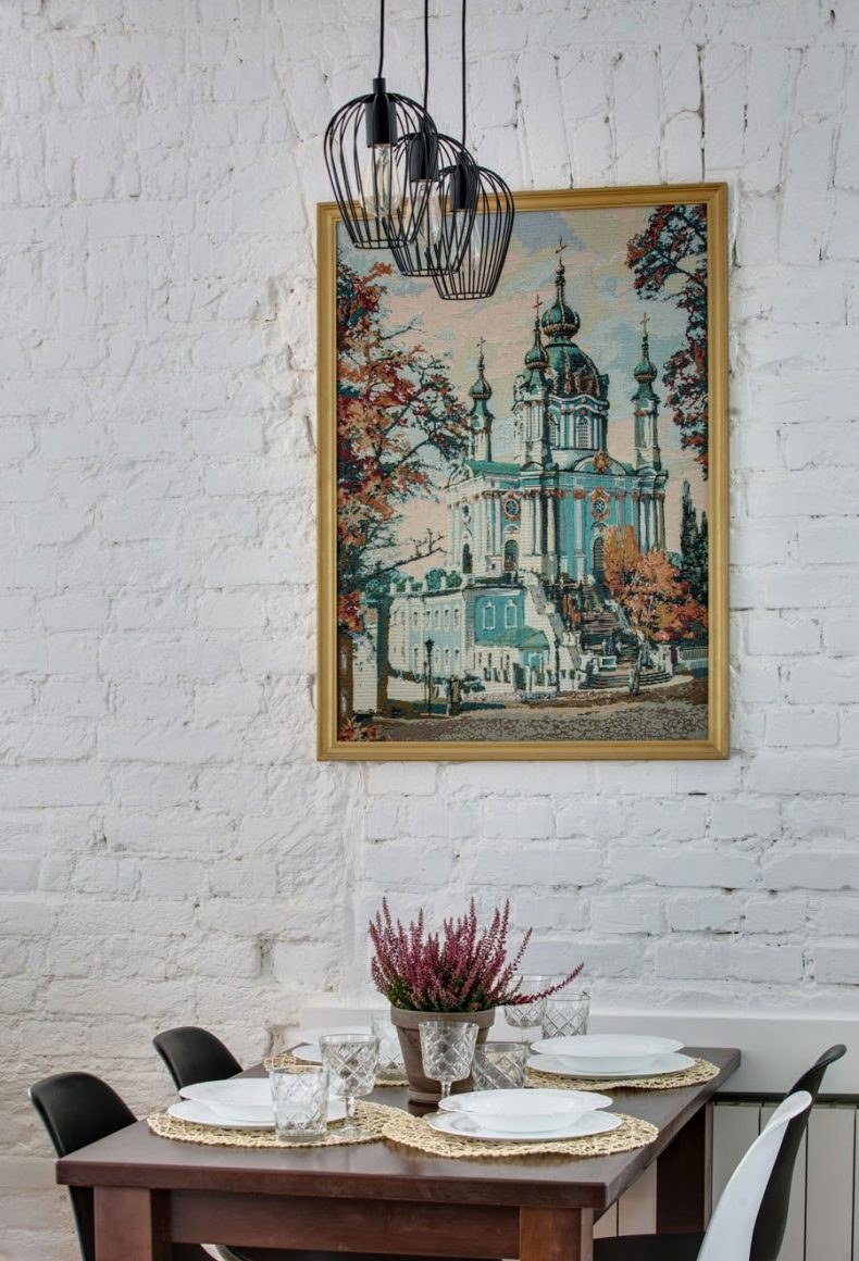 Панно над столом на кухне