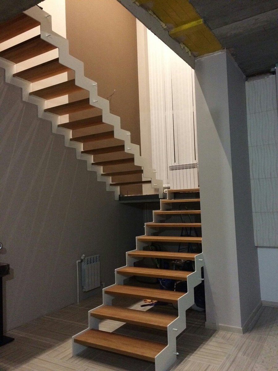 Лестница маршевая бетонная