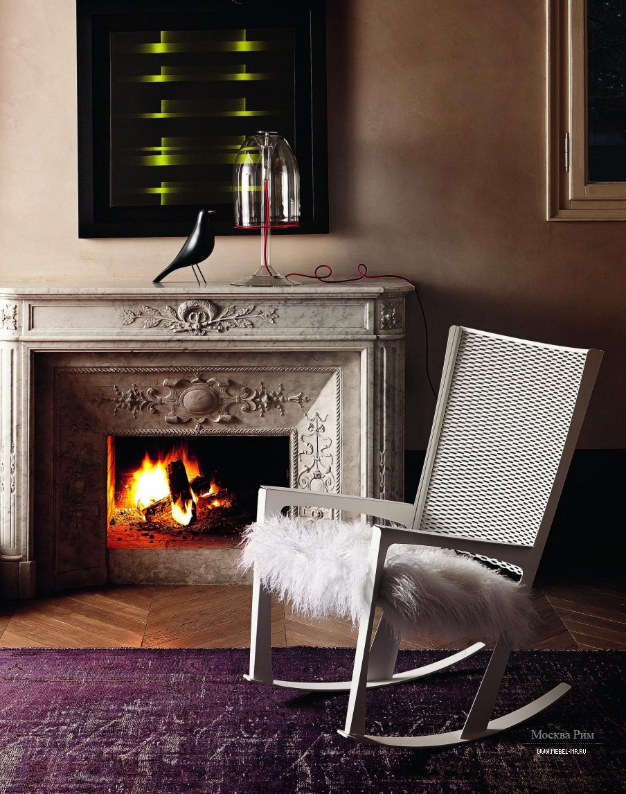 Кресло к камину