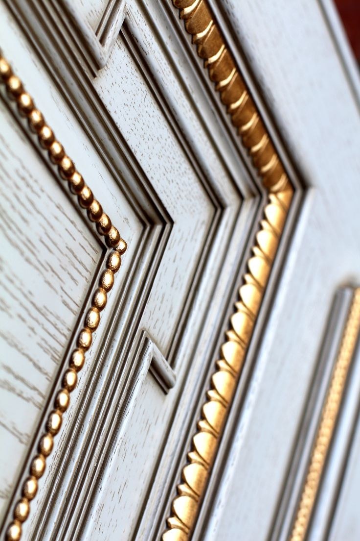 Багет на стену декоративный