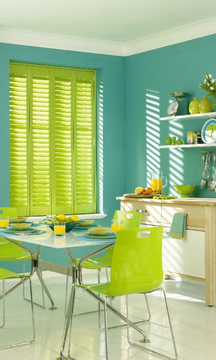 Салатовые стены на кухне