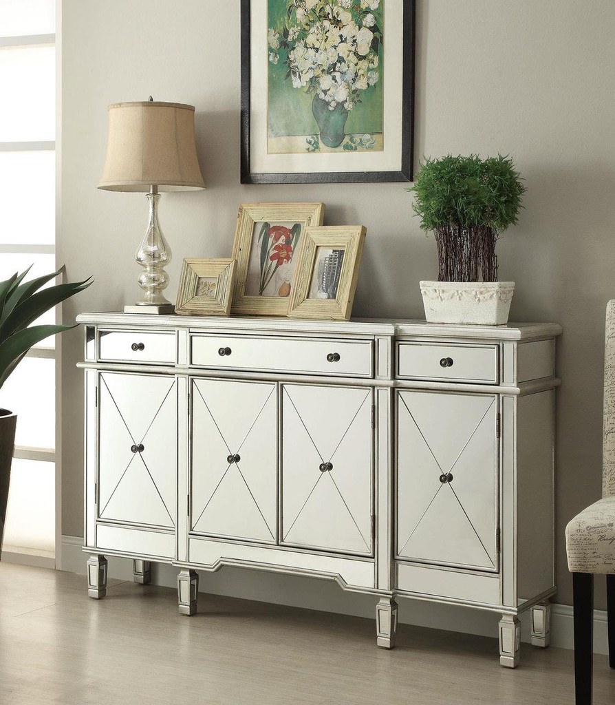 Комод в коридор