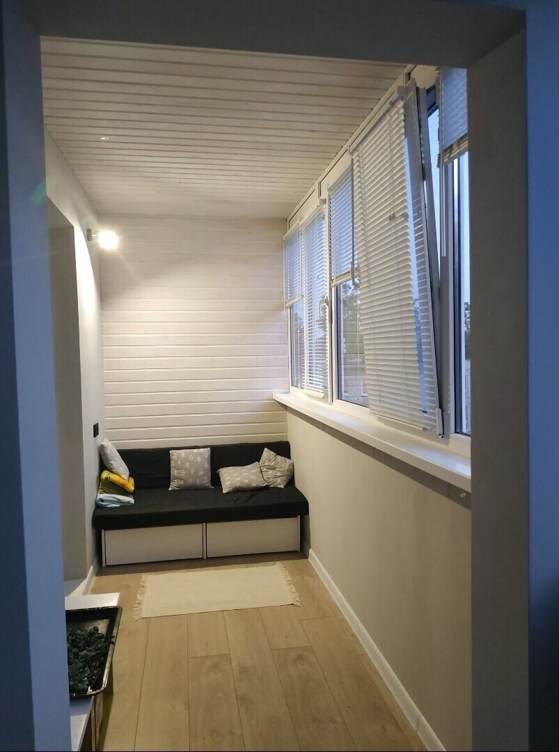 Обшивка балкона внутри