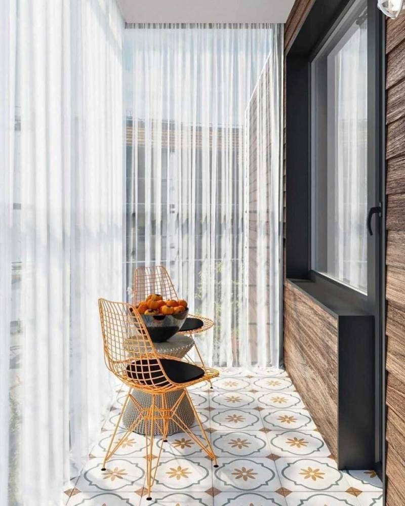 Интерьер балкона