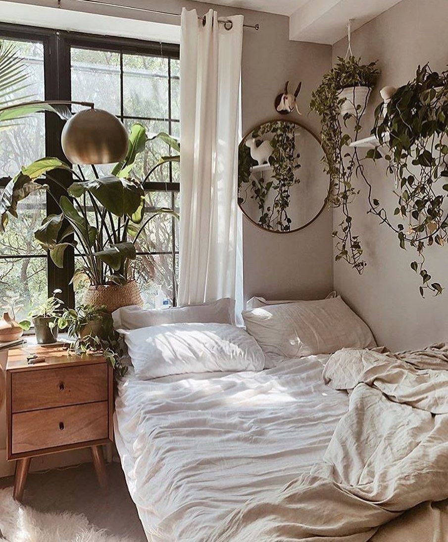 Растения в спальне