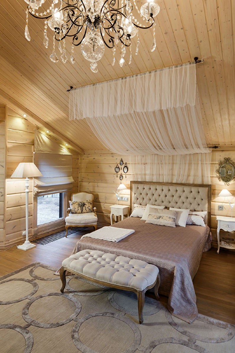 Спальня в деревянноммдоме