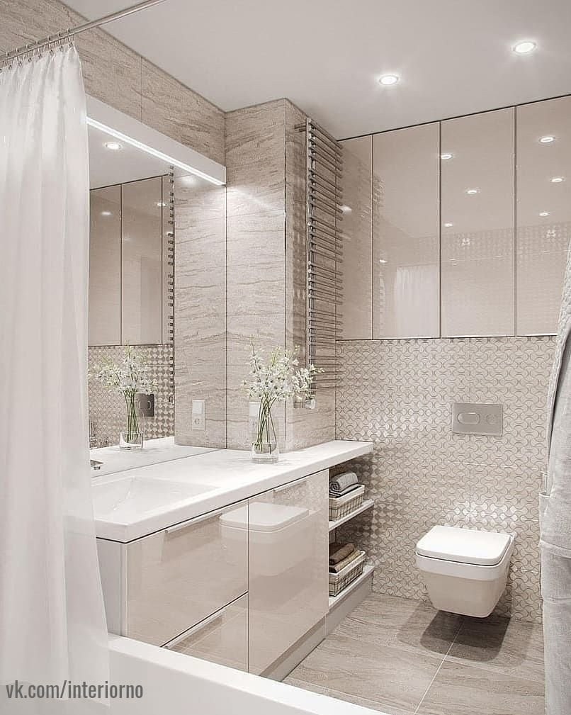 Современная светлая ванная