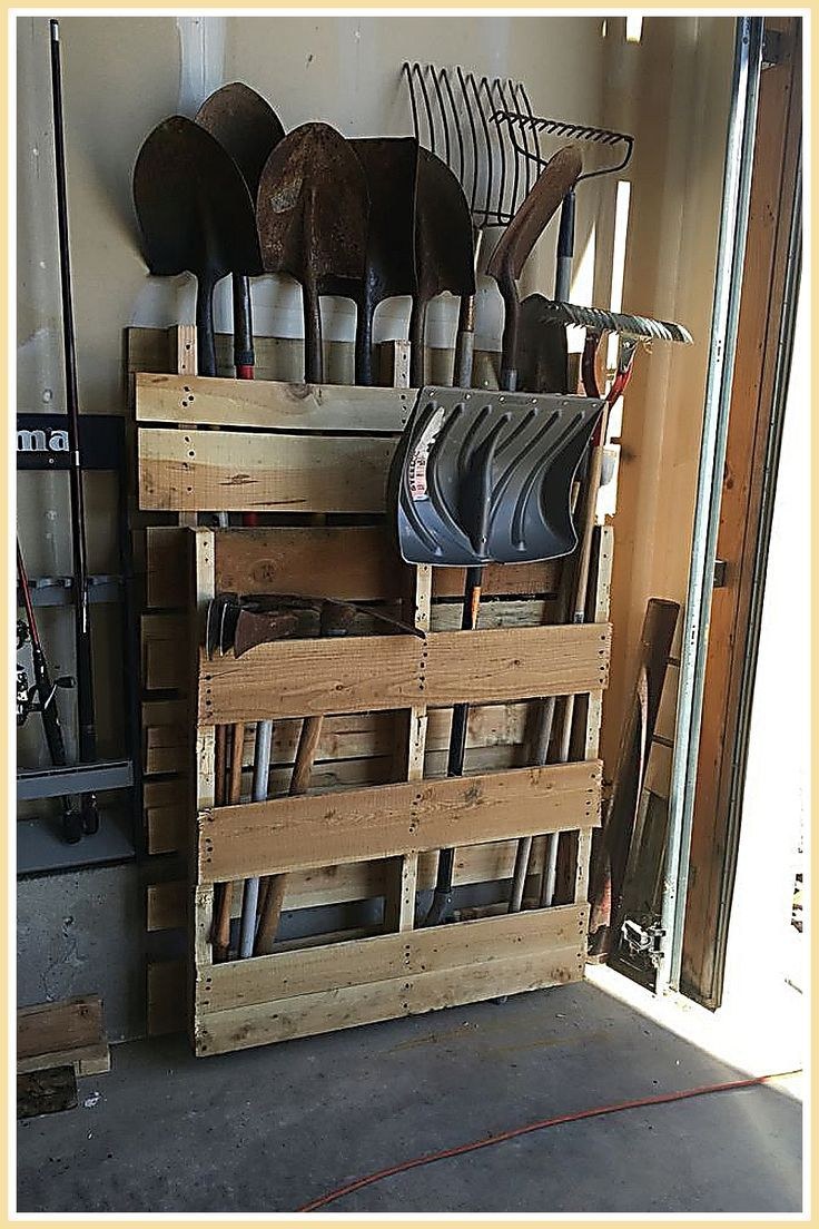 Стеллаж для садового инструмента