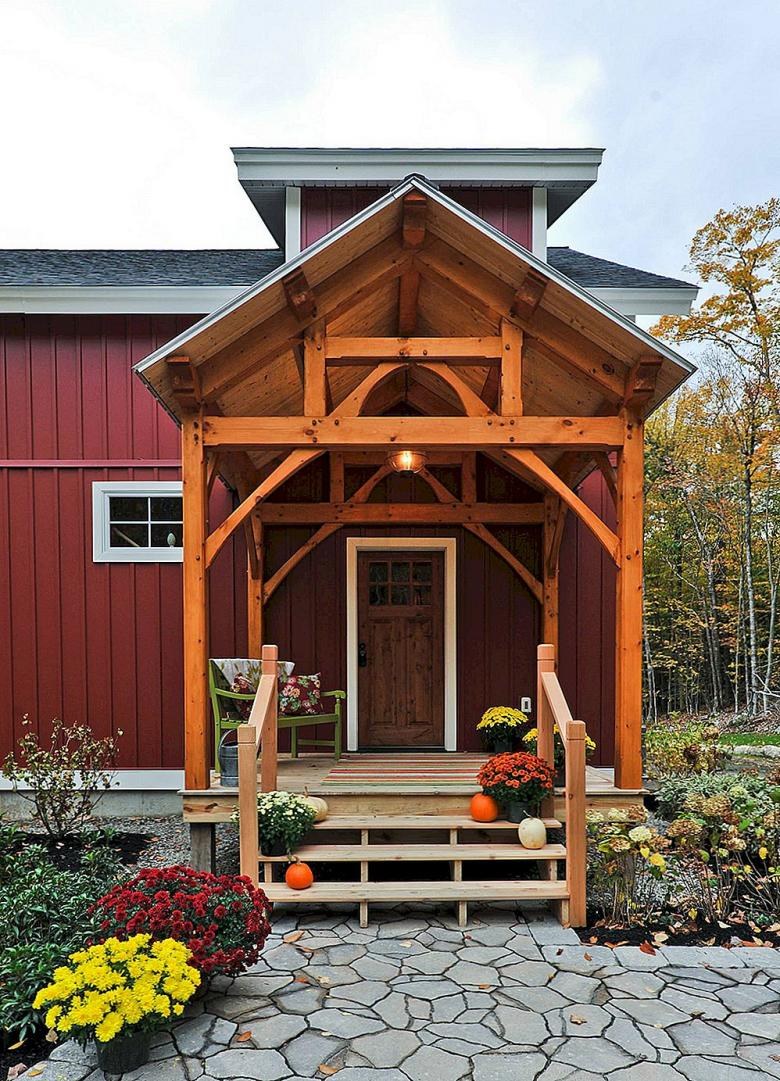 Деревянное крыльцо