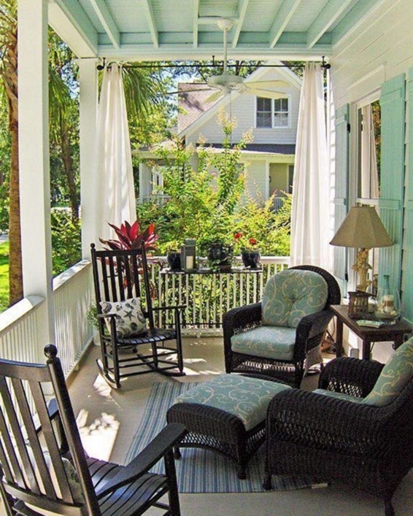 Интерьер террасы в частном доме