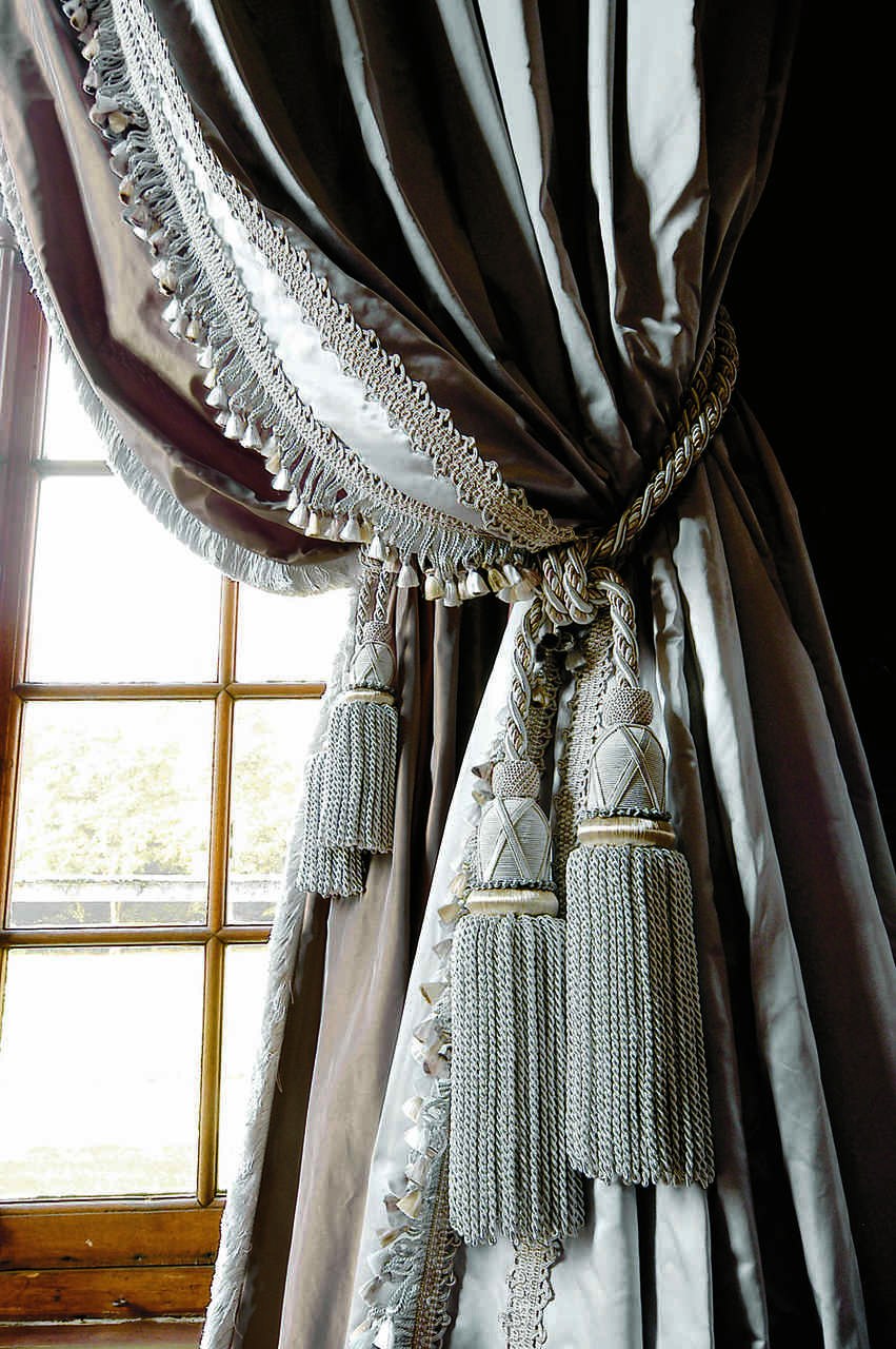 Бархатные шторы