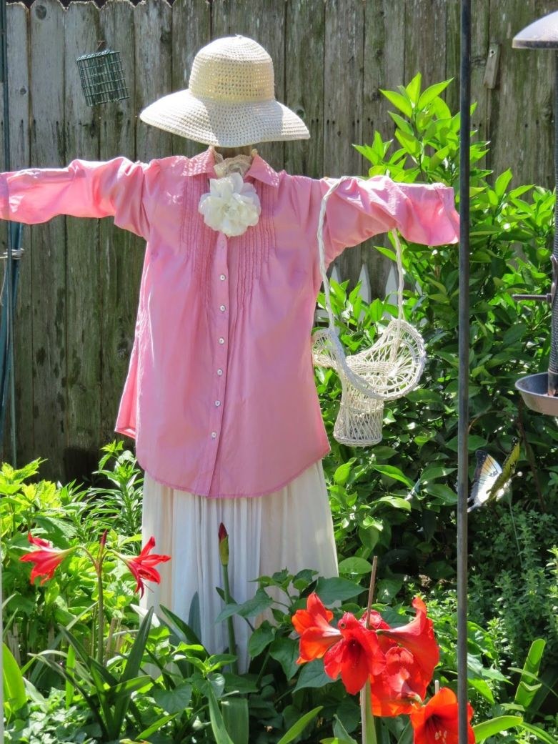 Пугало в огороде