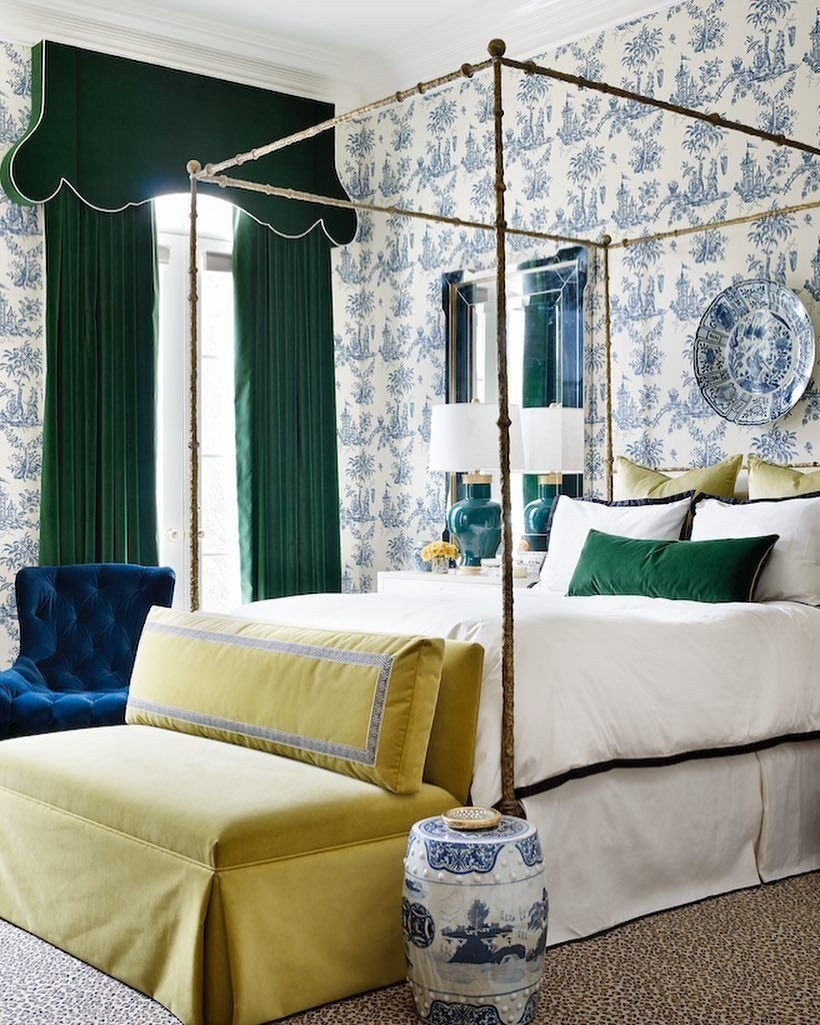 Спальня в изумрудном цвете