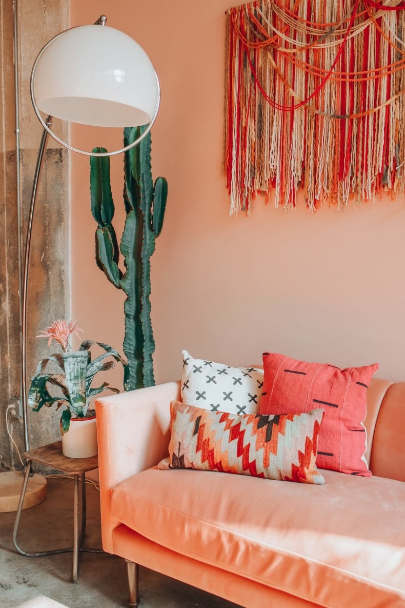 Интерьер в персиковых тонах