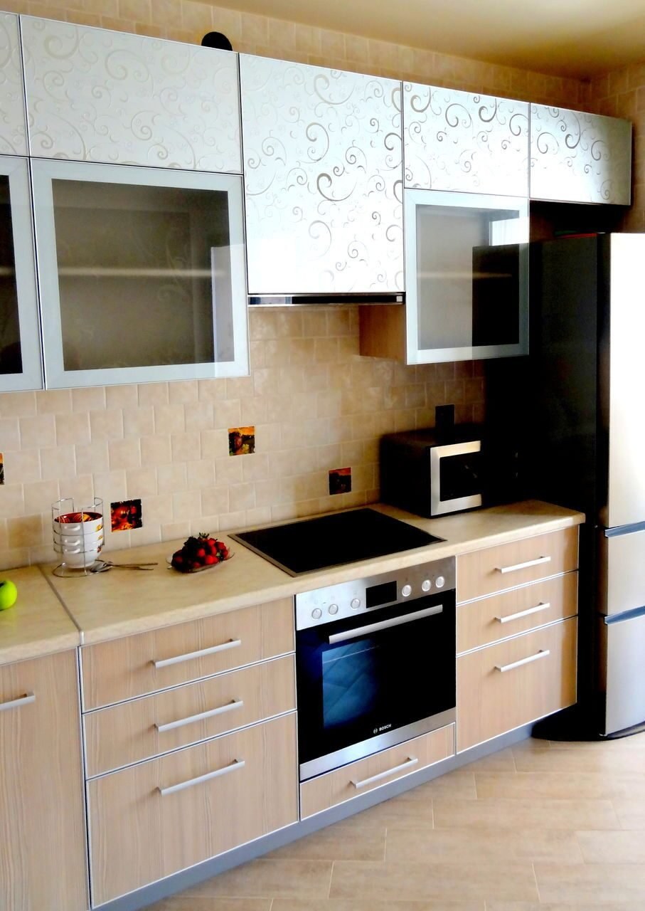 Фасады в алюминиевой рамке для кухни